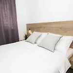 In With Terrace, Air Conditioning, Wifi, Dishwasher, Pool 4932-2 Appartamento *