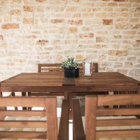 Appartamento In With Terrace, Air Conditioning, Wifi, Dishwasher, Pool 4932-2 Vodice