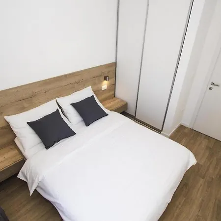 Apartment In With Terrace, Air Conditioning, Wifi, Dishwasher, Pool 4932-2 *