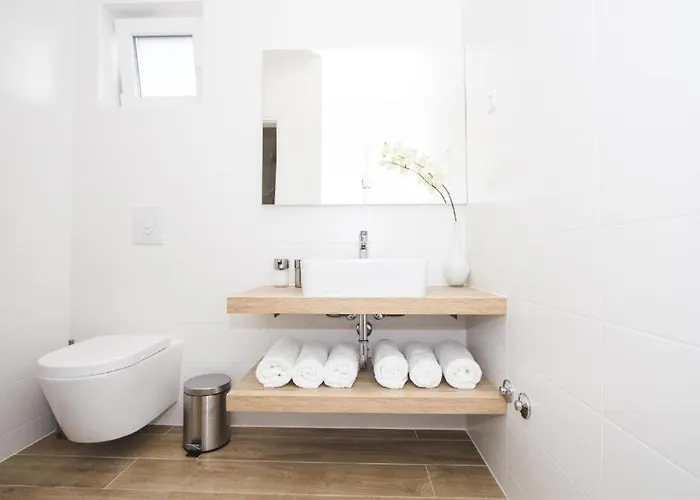 In With Terrace, Air Conditioning, Wifi, Dishwasher, Pool 4932-2 *