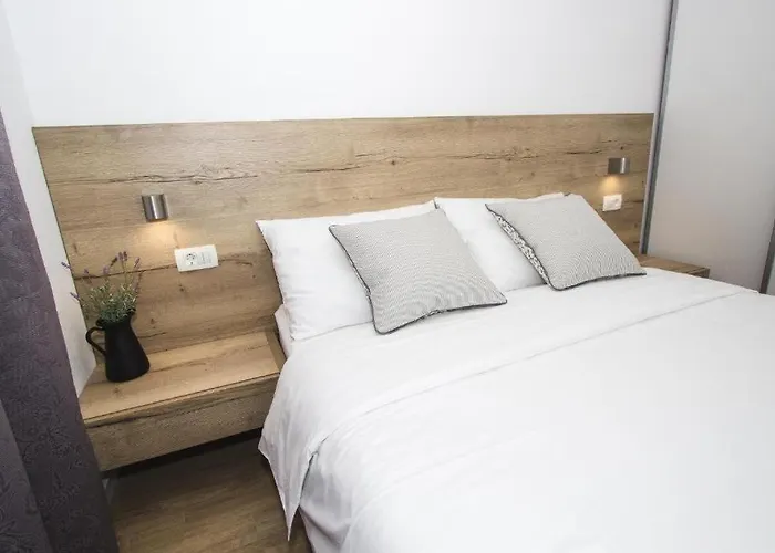 In With Terrace, Air Conditioning, Wifi, Dishwasher, Pool 4932-2 * 沃迪切